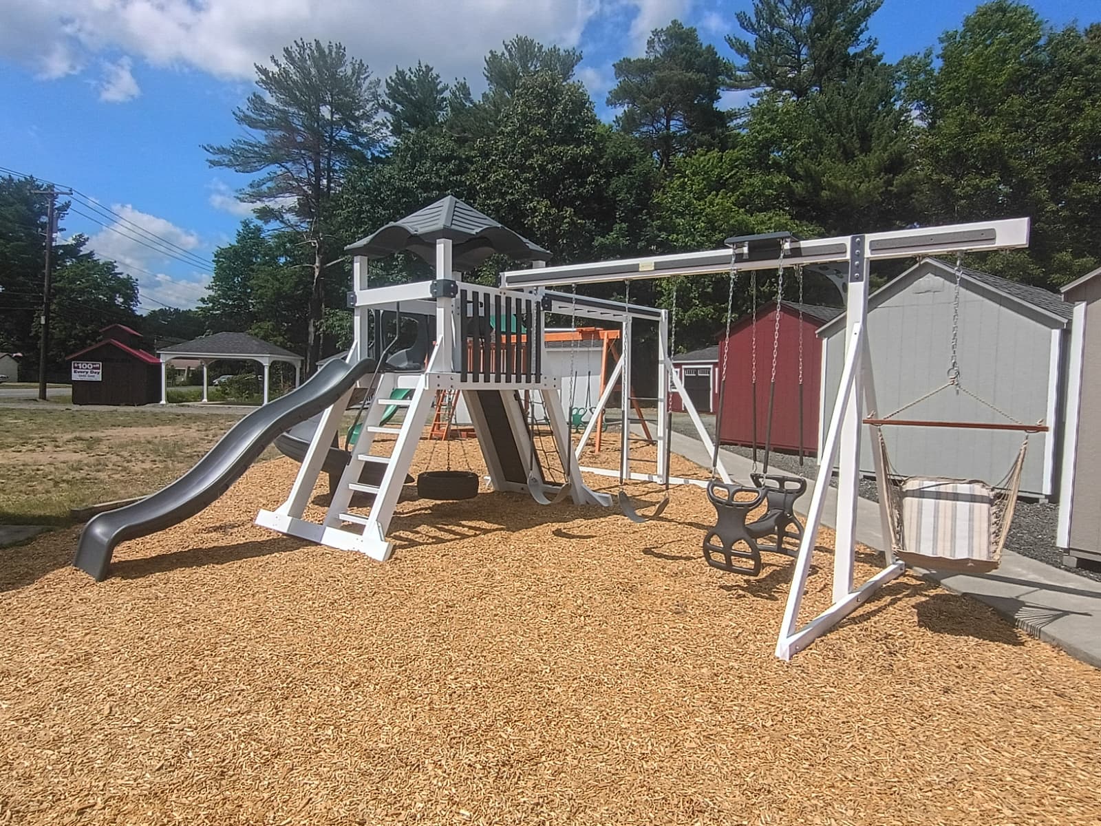 Avalanche 4'x4' #1 Vinyl Playset